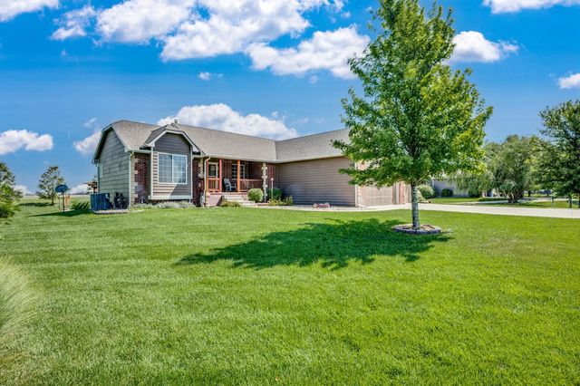 15050 W Shadow Lakes St, Wichita, KS 67223