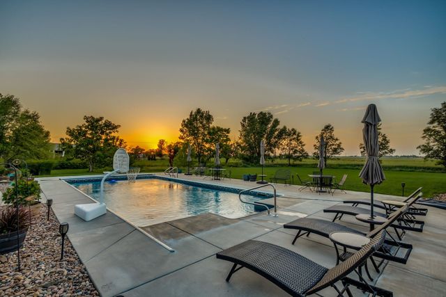 15050 W Shadow Lakes St, Wichita, KS 67223