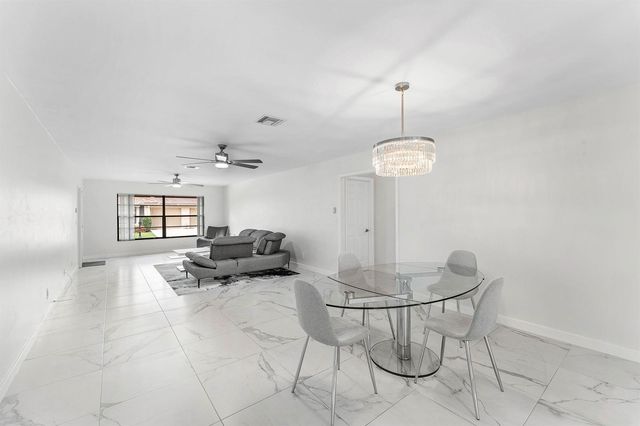 4670 Laurel Tree Road A, Boynton Beach, FL 33436