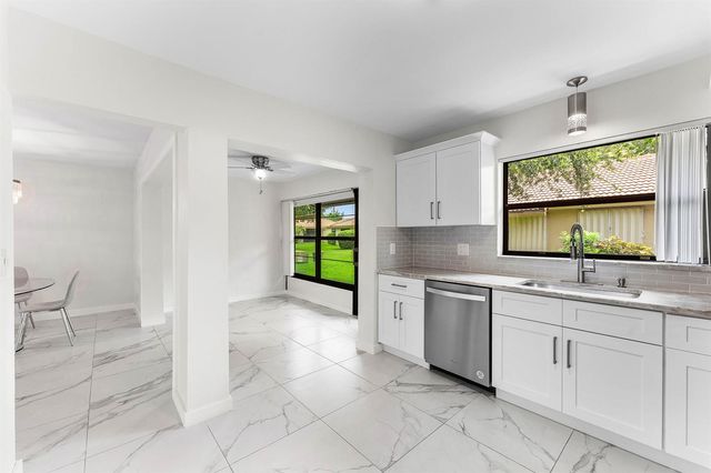 4670 Laurel Tree Road A, Boynton Beach, FL 33436