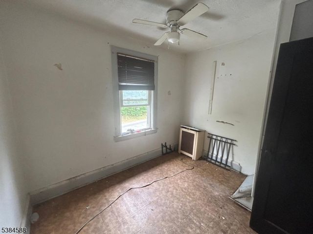 73 Main St, Belleville Twp., NJ 07109