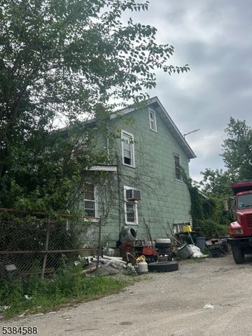 73 Main St, Belleville Twp., NJ 07109