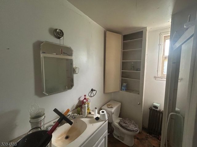 73 Main St, Belleville Twp., NJ 07109