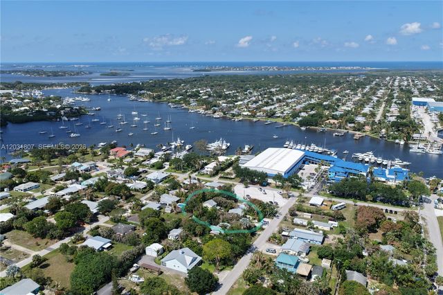 4225 SE Westfield Street, Stuart, FL 34997