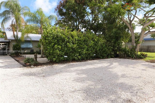 4225 SE Westfield Street, Stuart, FL 34997