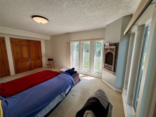 4002 Adams Avenue, Des Moines, IA 50310