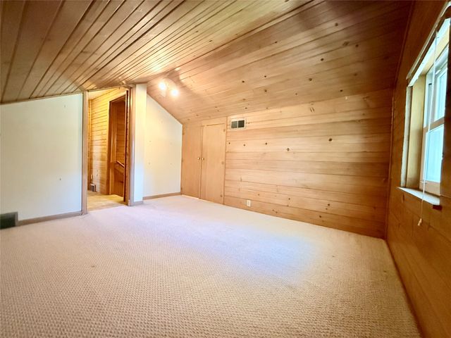 4002 Adams Avenue, Des Moines, IA 50310