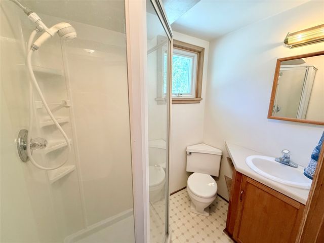 4002 Adams Avenue, Des Moines, IA 50310