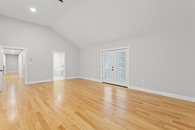 380 E Dunbarton Road, Goffstown, NH 03045