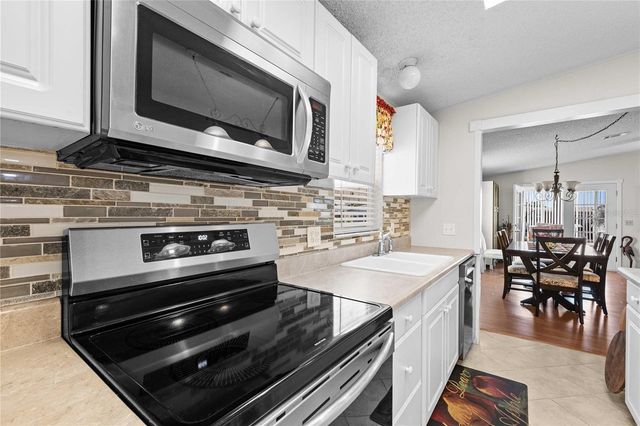 36825 KIMELA AVENUE, Zephyrhills, FL 33542