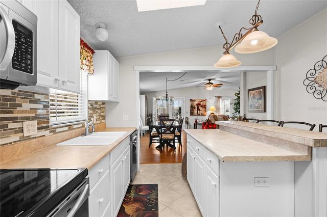 36825 KIMELA AVENUE, Zephyrhills, FL 33542