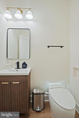 1404 MASSACHUSETTS AVE SE, Washington, DC 20003