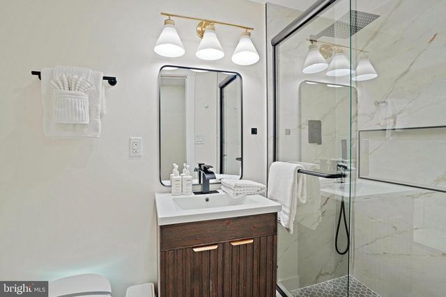 1404 MASSACHUSETTS AVE SE, Washington, DC 20003