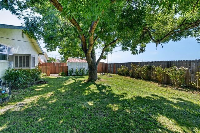 1607 James St, Fairfield, CA 94533
