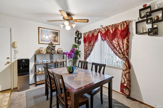 1607 James St, Fairfield, CA 94533