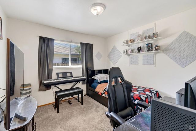 1607 James St, Fairfield, CA 94533