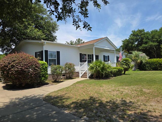 151 Hawks Nest Circle, Murrells Inlet, SC 29576