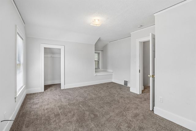 2207 High Street, Des Moines, IA 50312