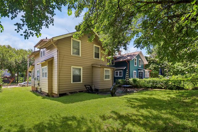 2207 High Street, Des Moines, IA 50312