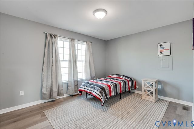 342 Pinecliffe Dr, Colonial Heights, VA 23834