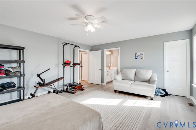 342 Pinecliffe Dr, Colonial Heights, VA 23834