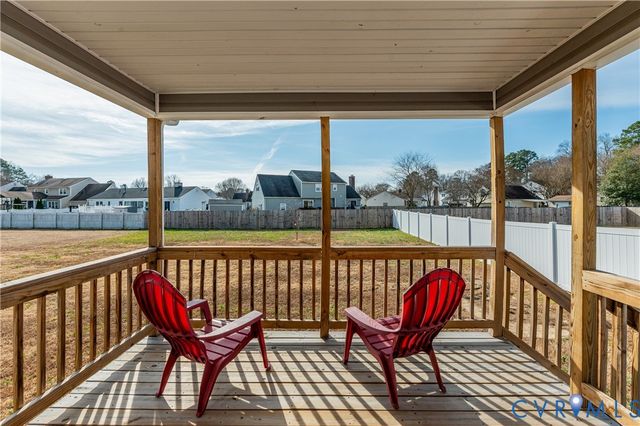 342 Pinecliffe Dr, Colonial Heights, VA 23834