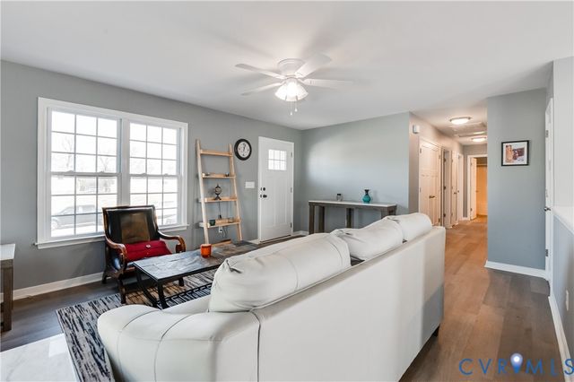 342 Pinecliffe Dr, Colonial Heights, VA 23834