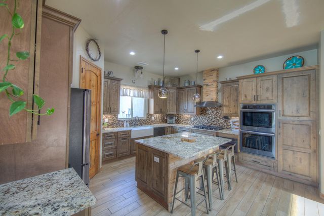 6609 Kalgan Road NE, Rio Rancho, NM 87144