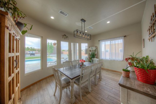 6609 Kalgan Road NE, Rio Rancho, NM 87144