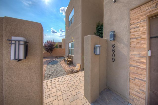 6609 Kalgan Road NE, Rio Rancho, NM 87144