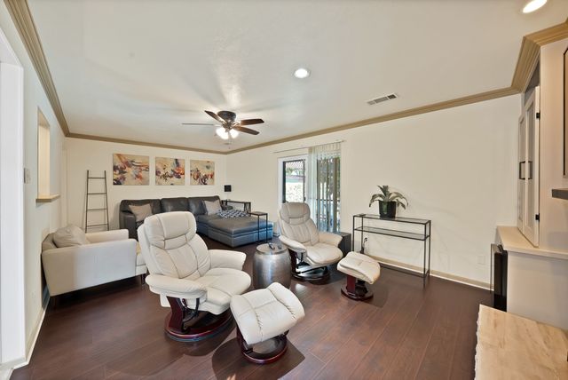 9426 Whittenburg Gate, Dallas, TX 75243