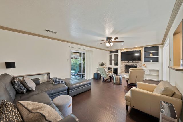 9426 Whittenburg Gate, Dallas, TX 75243