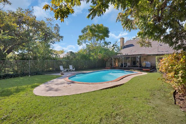 9426 Whittenburg Gate, Dallas, TX 75243