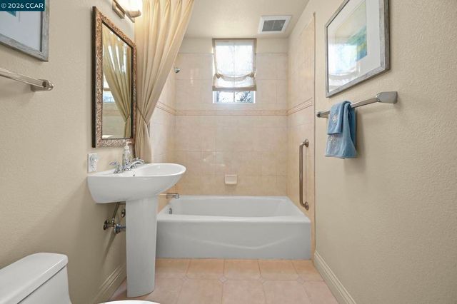 5920 Horsemans Canyon 1B, Walnut Creek, CA 94595