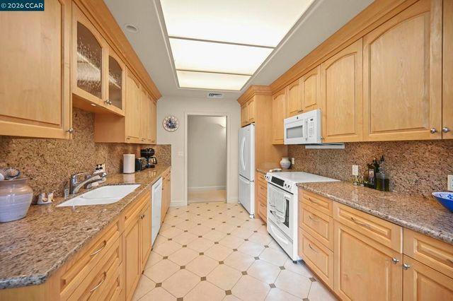 5920 Horsemans Canyon 1B, Walnut Creek, CA 94595