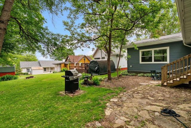 112 Cherokee Drive, Edgerton, WI 53534