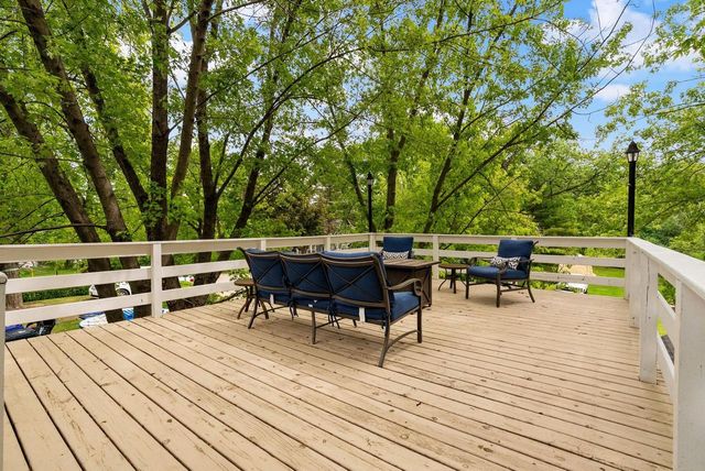 112 Cherokee Drive, Edgerton, WI 53534