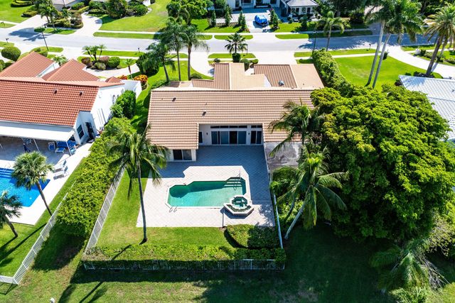 17571 Bocaire Way, Boca Raton, FL 33487