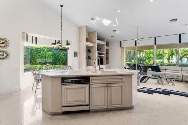17571 Bocaire Way, Boca Raton, FL 33487