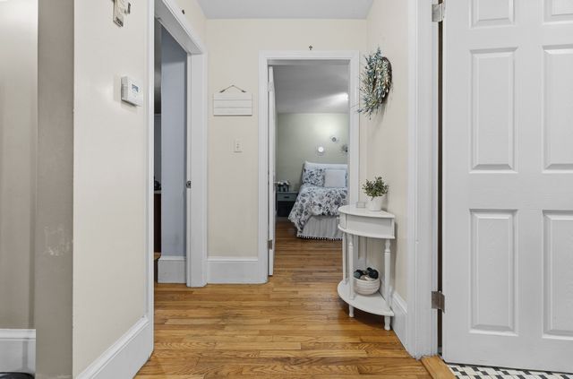 7 Norfolk Ave, Dartmouth, MA 02747