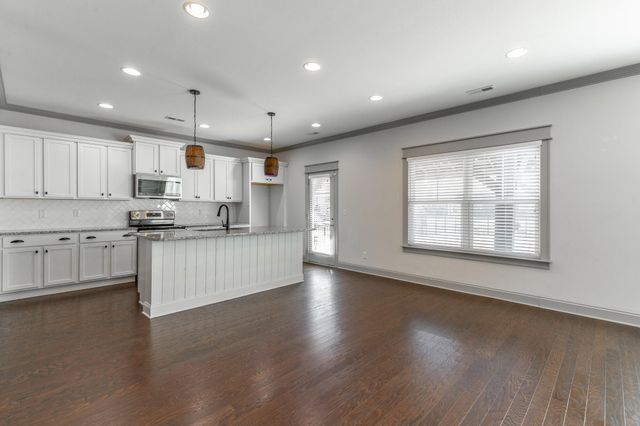 8512 Red Deer Lane, Ooltewah, TN 37363