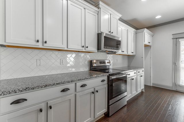 8512 Red Deer Lane, Ooltewah, TN 37363