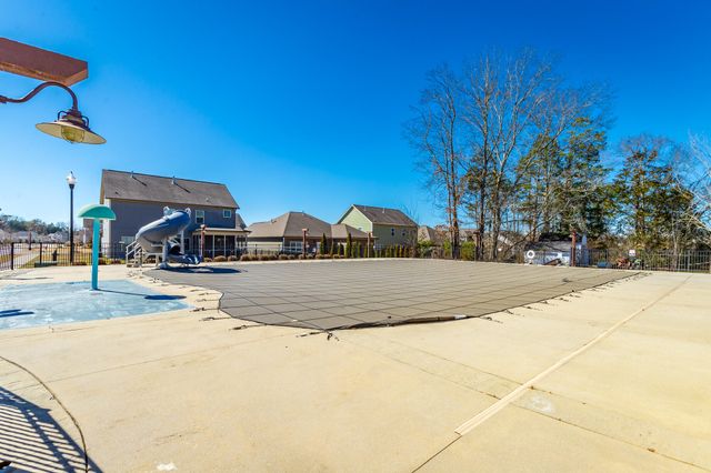 8512 Red Deer Lane, Ooltewah, TN 37363