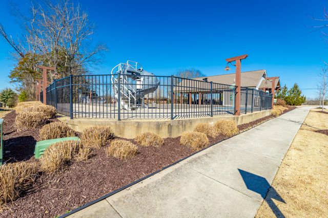 8512 Red Deer Lane, Ooltewah, TN 37363