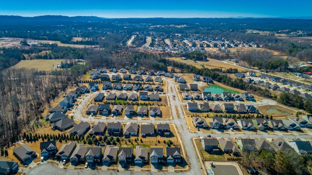 8512 Red Deer Lane, Ooltewah, TN 37363