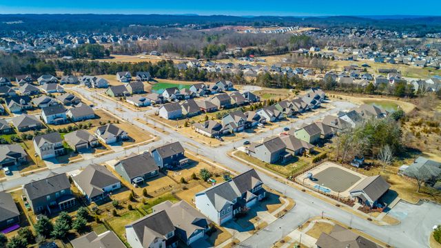 8512 Red Deer Lane, Ooltewah, TN 37363