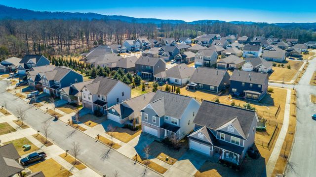 8512 Red Deer Lane, Ooltewah, TN 37363