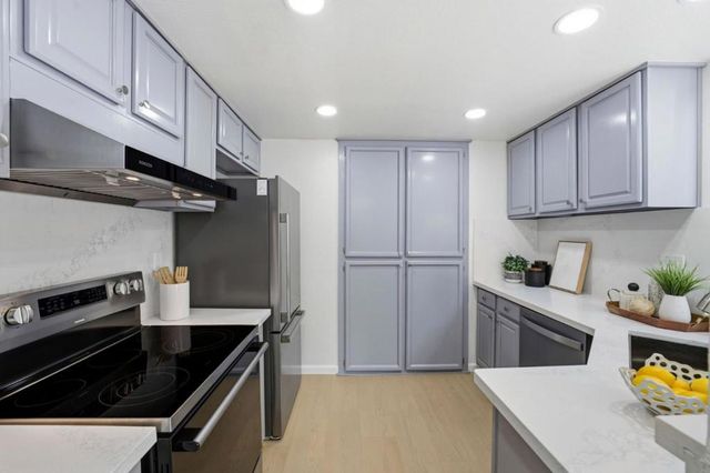 1940 N Star Circle, San Jose, CA 95131