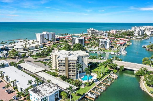 2150 Gulf Shore BLVD N 705, Naples, FL 34102