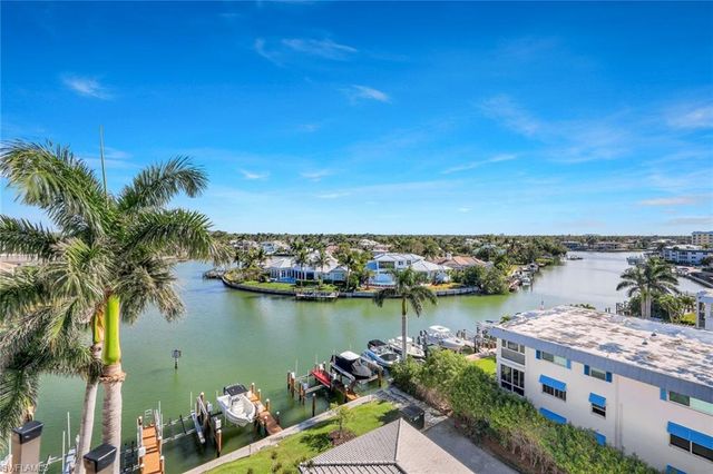 2150 Gulf Shore BLVD N 705, Naples, FL 34102